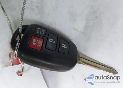 2016 Toyota Rav4 Xle from USA, damaged, VIN 2T3WFREV6GW261866